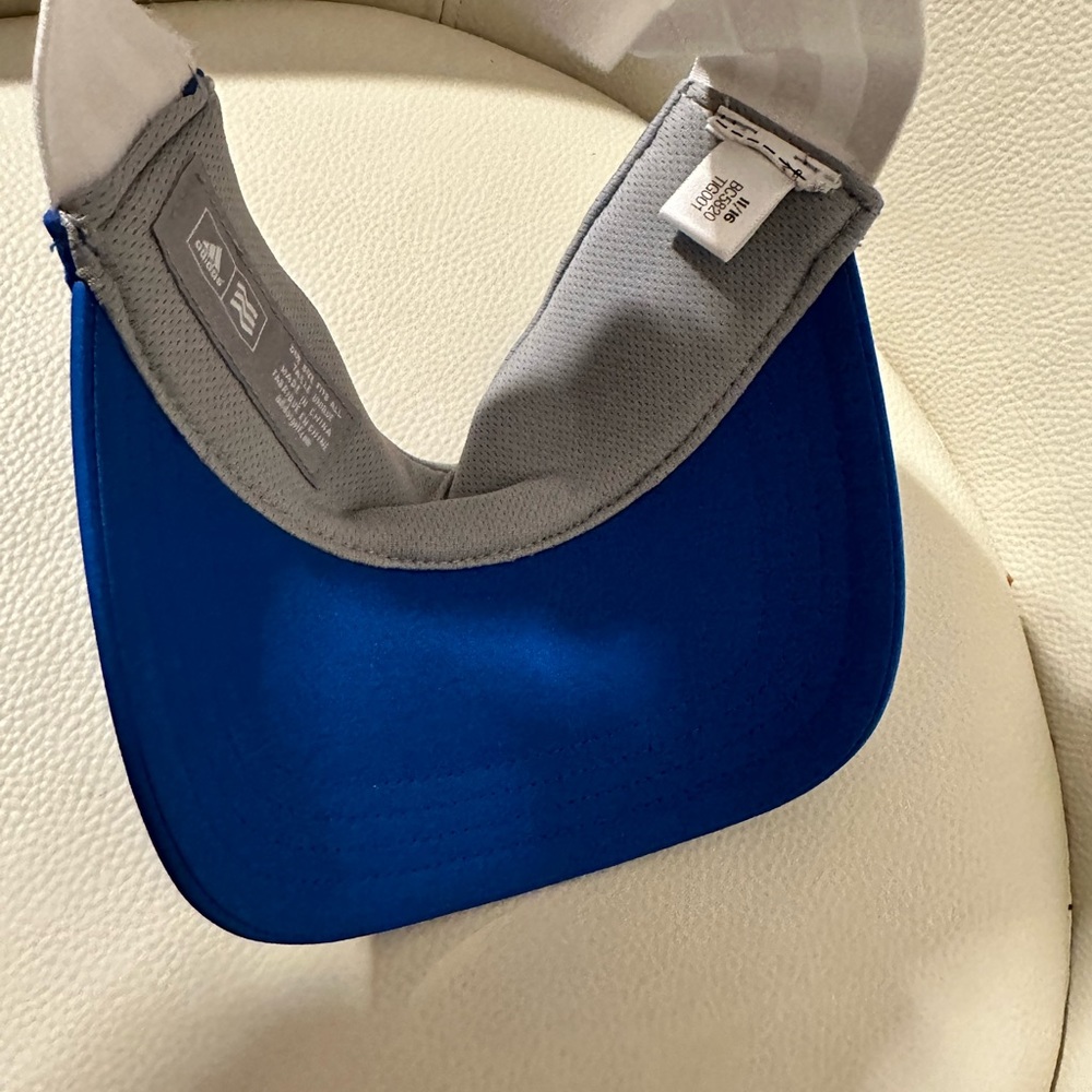 Adidas visor - Picture 3 of 5